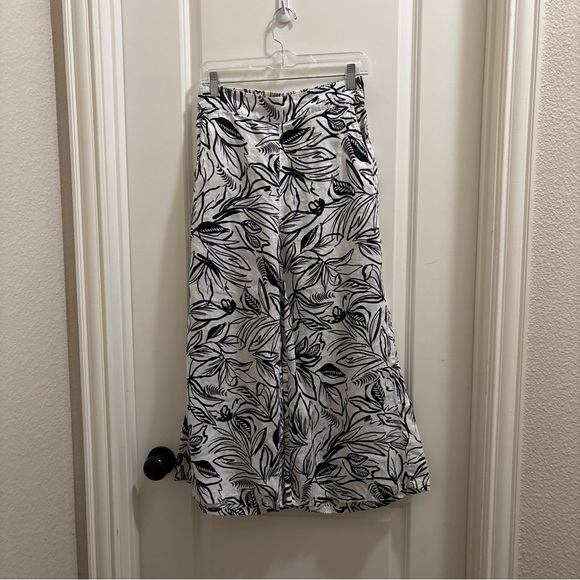 Christian Siriano Pants - Christian Siriano 100% Linen Pants White Tropical Leaf Print Linen Wide Leg Sm